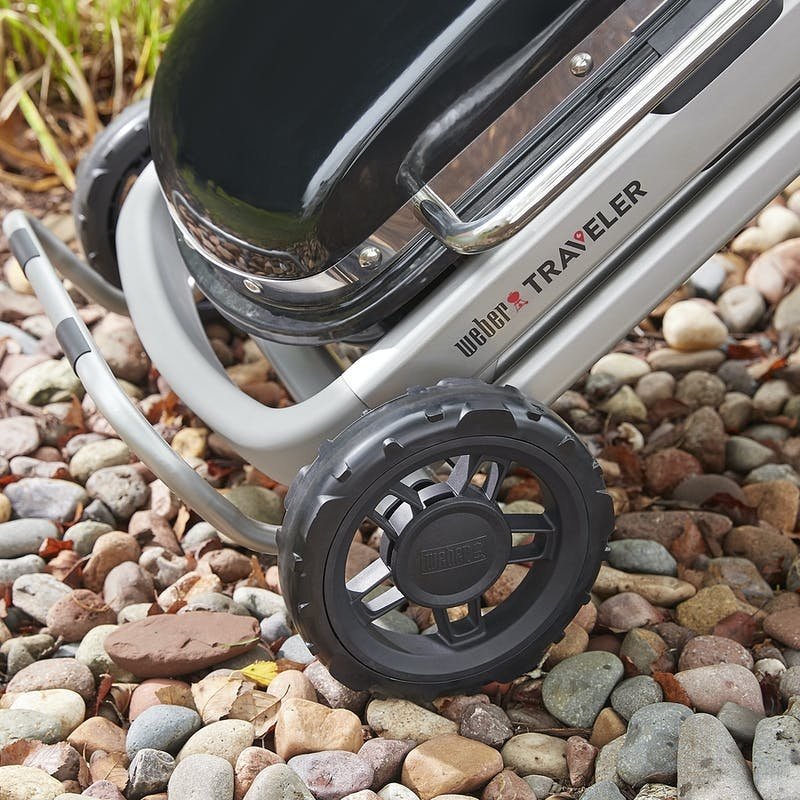 WEBER TRAVELER PORTABLE GAS GRILL